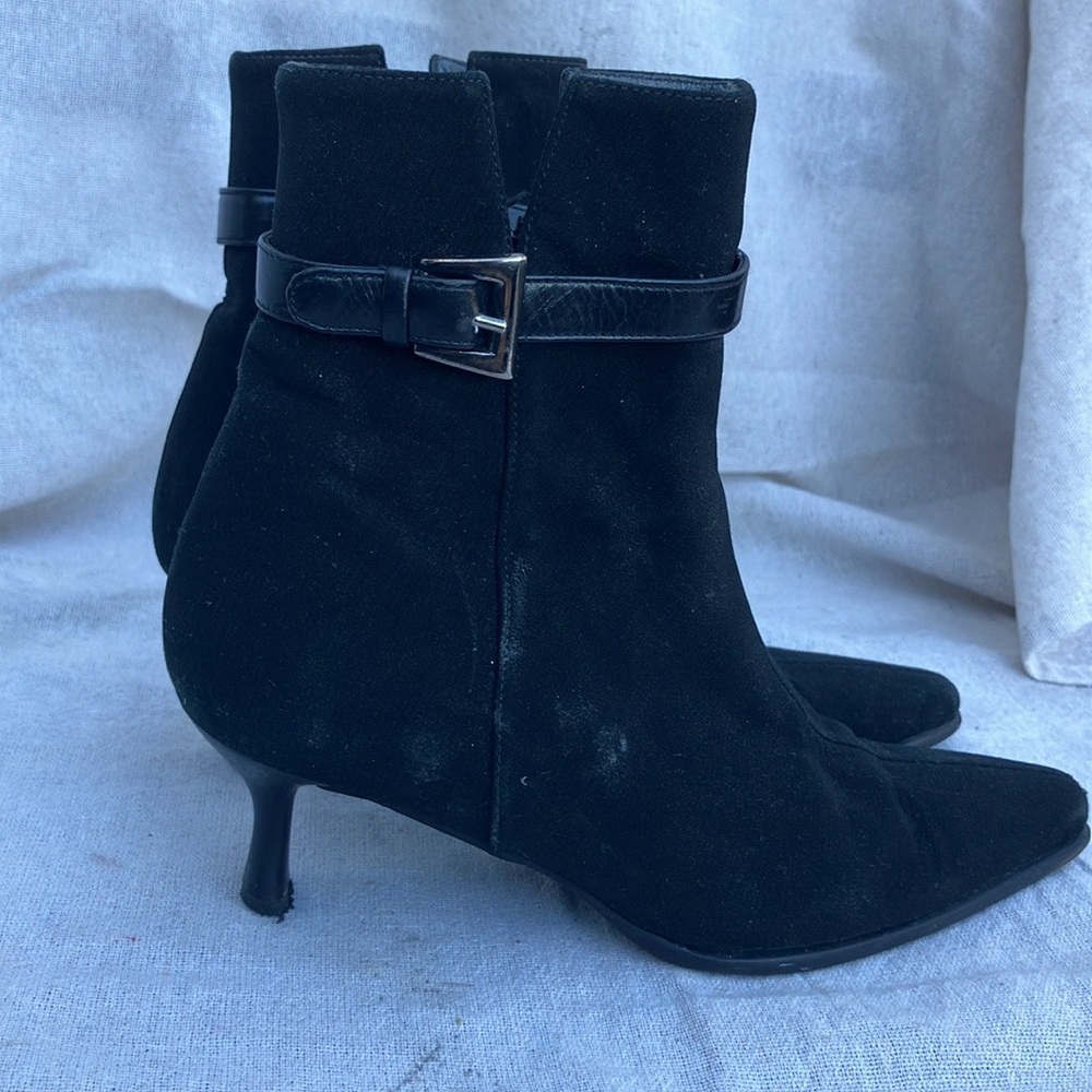 Stuart Weitzman Booties, Size 7. Very Good Condit… - image 1
